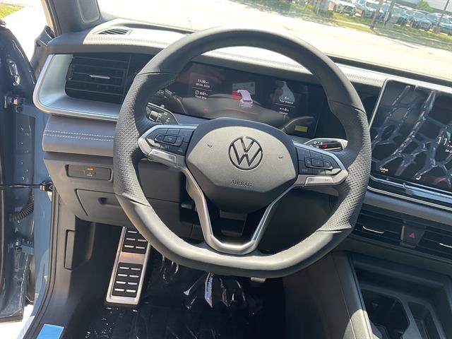 New 2026 Volkswagen Tiguan SE R-Line AWD/4WD image 8