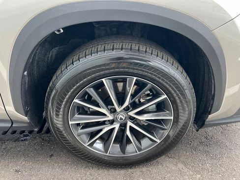Used 2024 Lexus NX 250 FWD w/ Towing Package (2000 Lbs) image 13