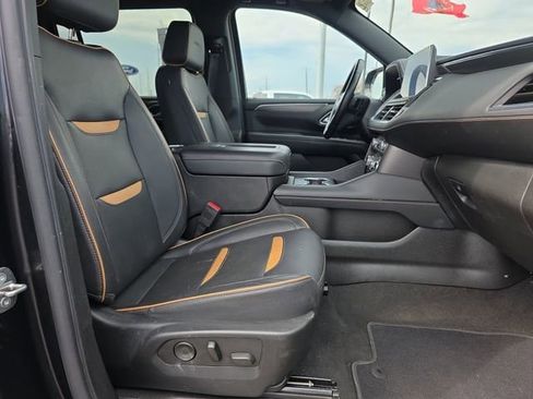 Used 2023 GMC Yukon XL AT4 w/ AT4 Premium Package image 17