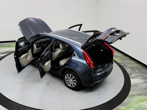 Used 2019 Cadillac XT4 Premium Luxury w/ Cold Weather Package FWD image 40