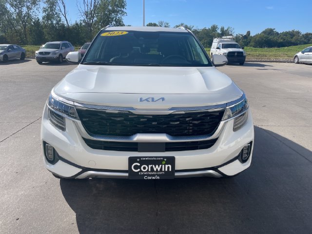 Used 2023 Kia Seltos SX w/ SX Sunroof Package AWD/4WD image 8