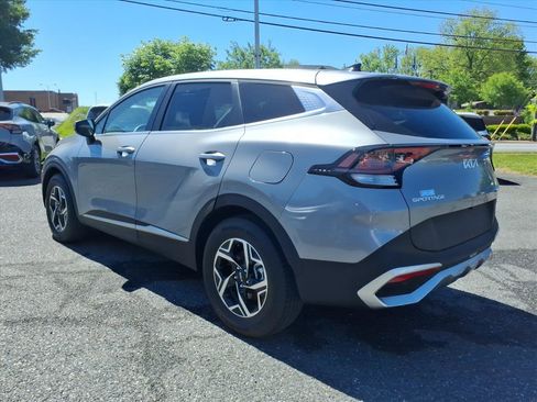 Used 2025 Kia Sportage LX FWD image 6