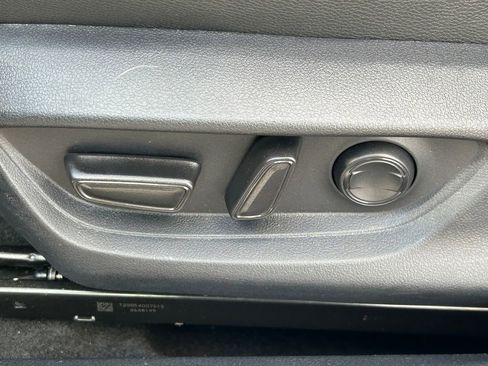 Certified 2025 Toyota Camry SE FWD image 23
