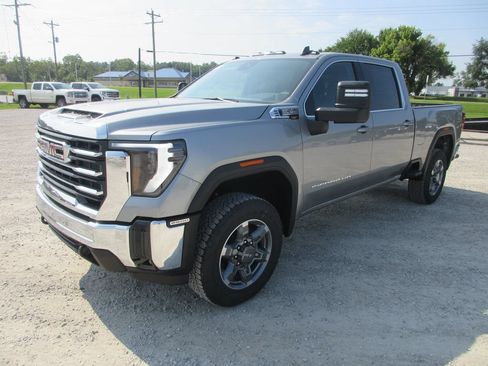 New 2026 GMC Sierra 2500 SLE w/ SLE Value Package; AWD/4WD image 11