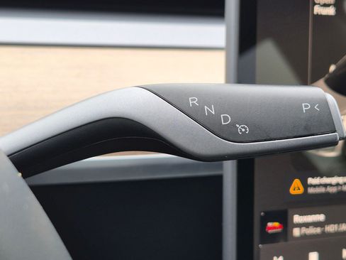 Used 2022 Tesla Model 3 Long Range AWD/4WD image 18