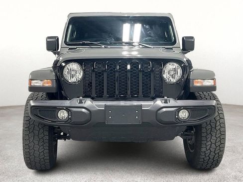 Used 2022 Jeep Gladiator Willys image 5