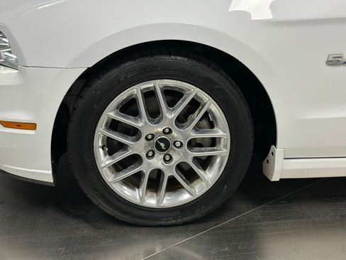 Used 2014 Ford Mustang GT Premium RWD image 23