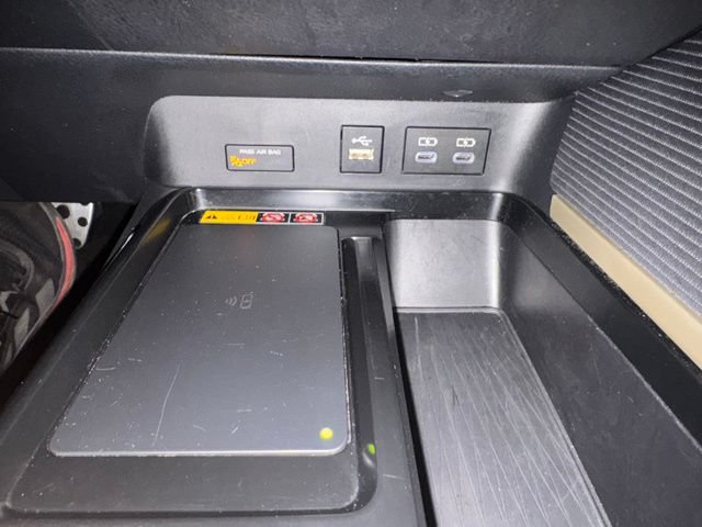 Used 2025 Toyota Camry SE FWD image 19