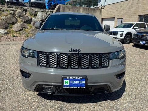 Used 2021 Jeep Grand Cherokee Laredo X AWD/4WD image 10