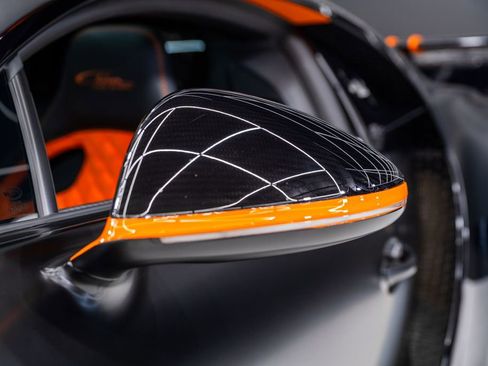 Used 2023 Bugatti Chiron Pur Sport image 27