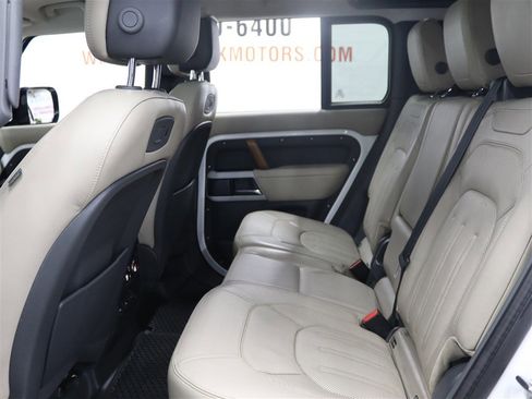 Used 2020 Land Rover Defender 110 HSE image 12