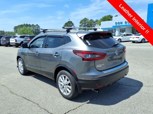 Used 2021 Nissan Rogue Sport S image 3