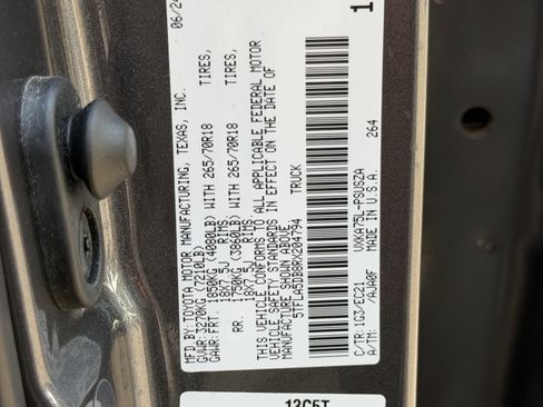 Used 2024 Toyota Tundra SR5 w/ Advanced Technology Package AWD/4WD image 35