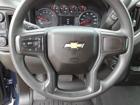 Used 2022 Chevrolet Silverado 1500 Custom AWD/4WD image 22