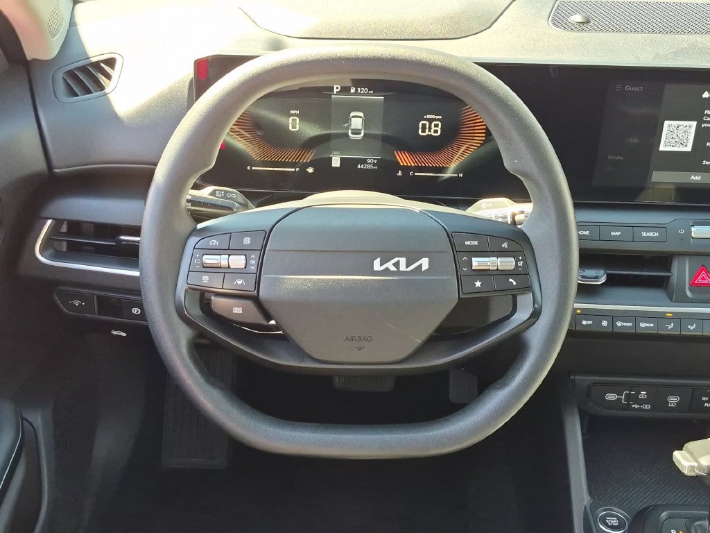 Used 2025 Kia K4 FWD image 20