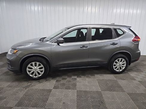Used 2018 Nissan Rogue S AWD/4WD image 5