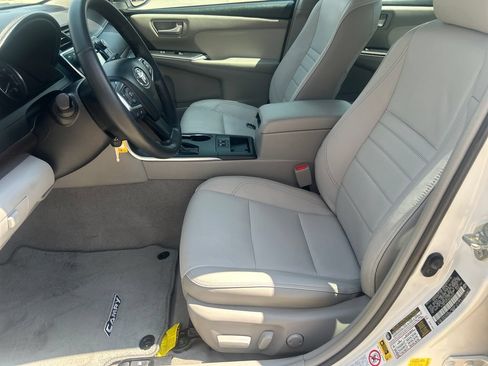 Used 2016 Toyota Camry XLE FWD image 10