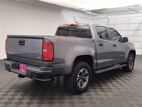 Used 2022 Chevrolet Colorado Z71 AWD/4WD image 9