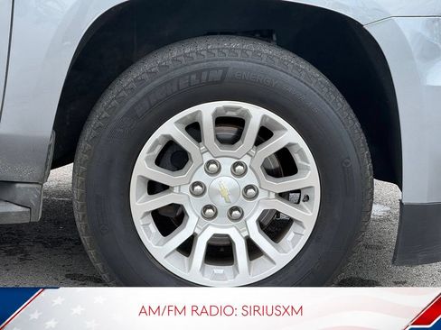 Used 2020 Chevrolet Suburban LT AWD/4WD image 3