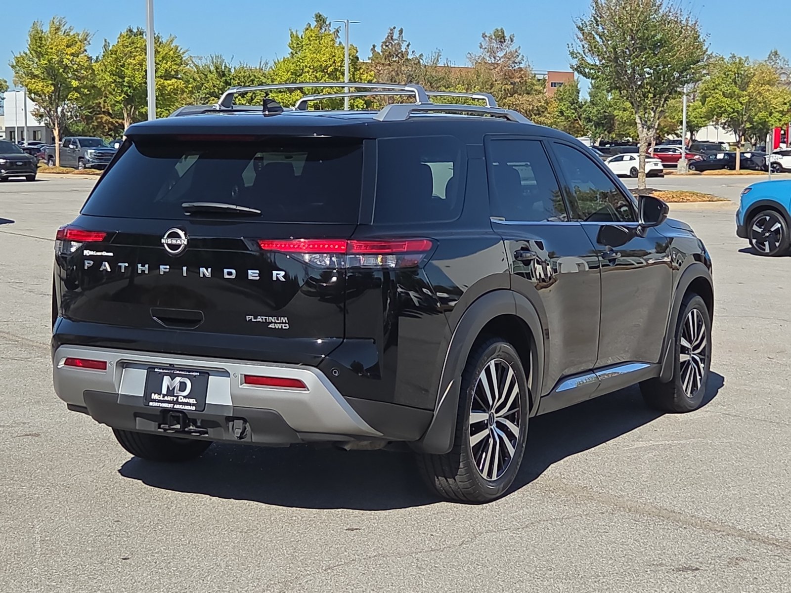 Used 2024 Nissan Pathfinder Platinum w/ Cargo Package AWD/4WD image 5
