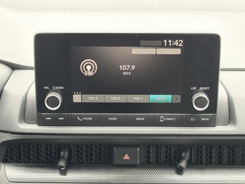 Used 2025 Honda CR-V Sport image 4