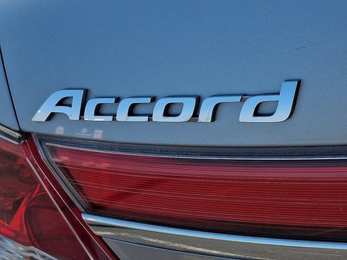 Used 2012 Honda Accord LX image 29