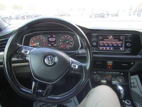 Used 2021 Volkswagen Jetta R-Line w/ R-Line Cold Weather Package FWD image 16