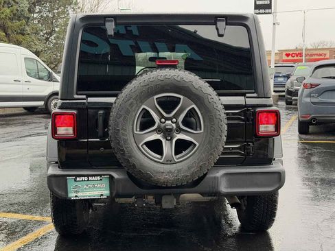 Used 2019 Jeep Wrangler Unlimited Sport S image 12