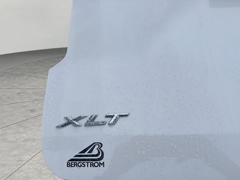 Used 2020 Ford Explorer XLT w/ Equipment Group 202A image 24