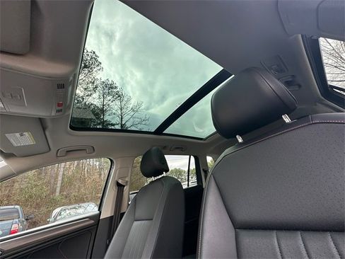 Used 2024 Volkswagen Tiguan Wolfsburg Edition image 26