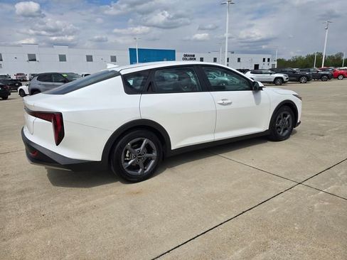 Used 2025 Kia K4 FWD image 16