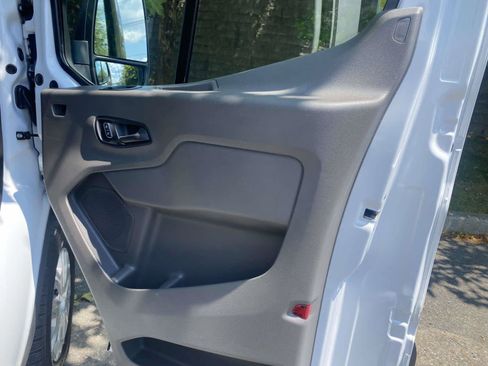 Used 2025 Ford Transit 250 Low Roof w/ Exterior Upgrade Package RWD image 25