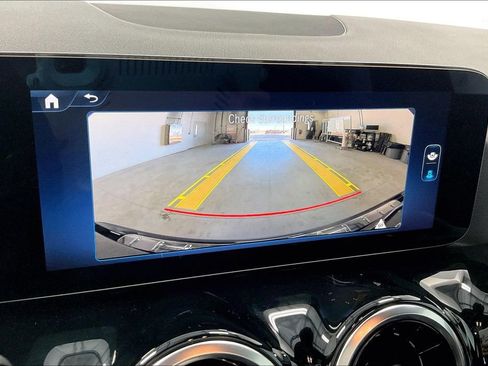 Used 2026 Mercedes-Benz GLA 250 4MATIC image 25