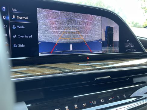 Used 2022 Cadillac Escalade Premium Luxury Platinum image 31