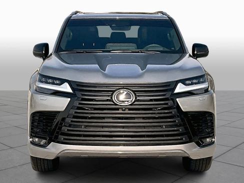Used 2024 Lexus LX 600 4WD w/ Appearance Package image 4