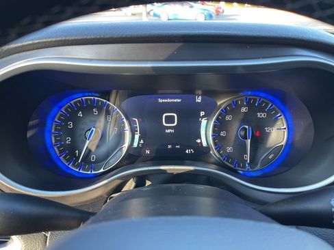 New 2026 Chrysler Pacifica Select FWD image 7
