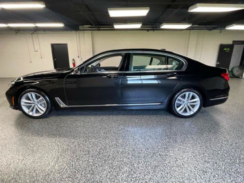 Used 2018 BMW 750i xDrive AWD/4WD image 9