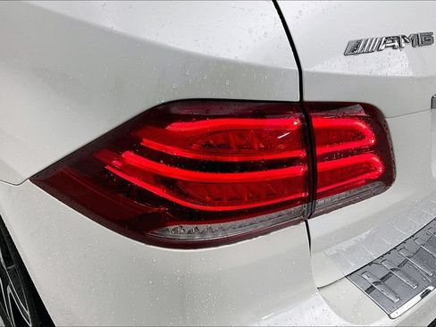 Used 2018 Mercedes-Benz GLE 43 AMG 4MATIC image 40