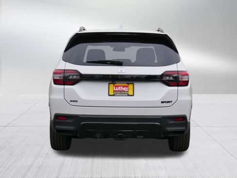 New 2026 Honda Pilot Sport image 6