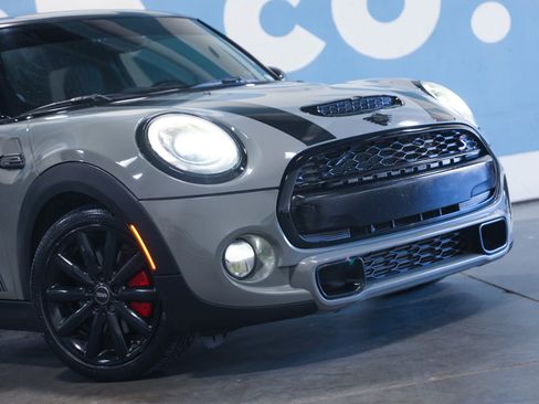 Used 2017 MINI Cooper S image 28