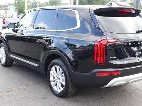 Used 2020 Kia Telluride LX AWD/4WD image 9