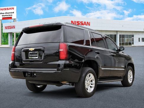 Used 2017 Chevrolet Tahoe LS RWD image 4