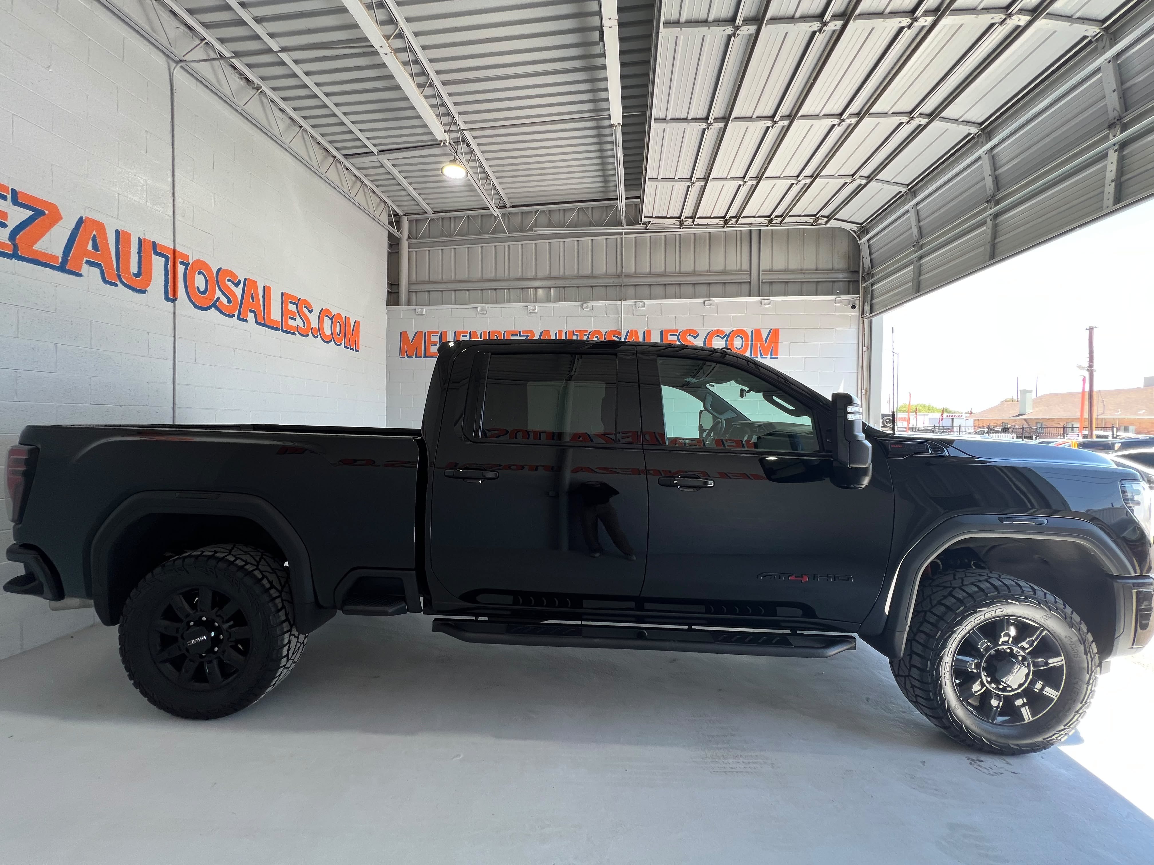 Used 2024 GMC Sierra 2500 AT4 w/ Max Trailering Package AWD/4WD image 6