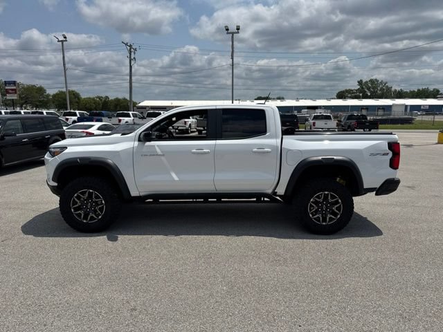 Used 2024 Chevrolet Colorado ZR2 w/ ZR2 Convenience Package III AWD/4WD image 4