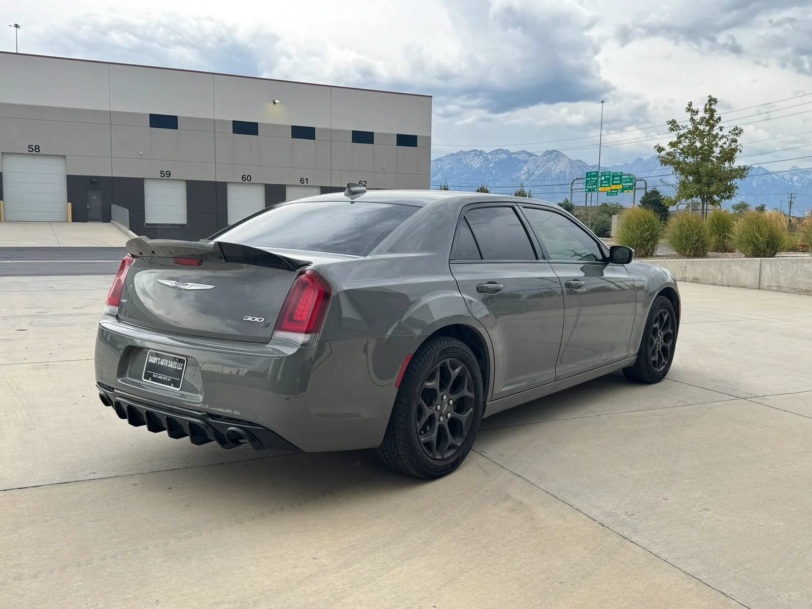 Used 2019 Chrysler 300 S AWD/4WD image 5
