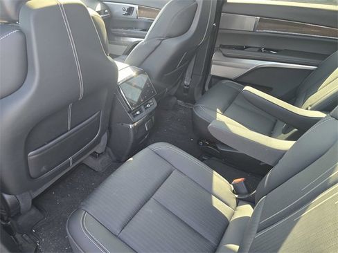 New 2026 Cadillac Vistiq Sport image 14