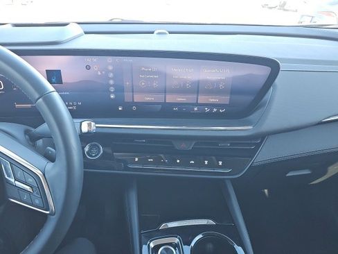 Used 2025 Buick Envision Preferred image 9