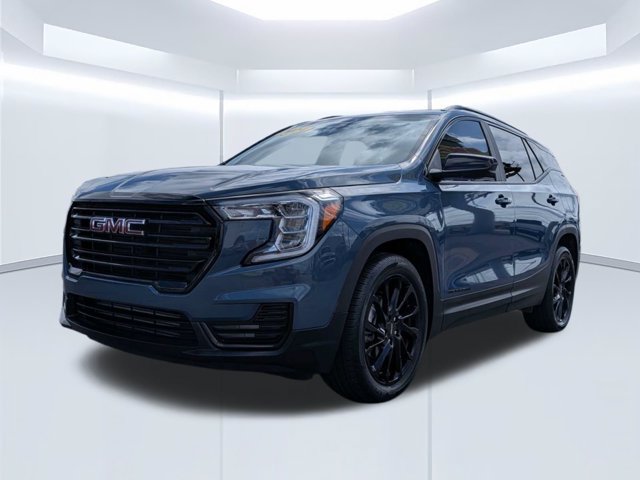 Used 2024 GMC Terrain SLE w/ Driver Convenience Package FWD image 7