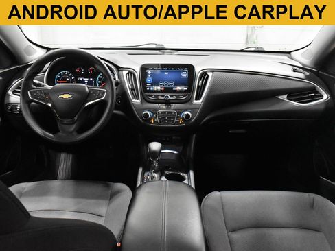 Used 2024 Chevrolet Malibu LT FWD image 2