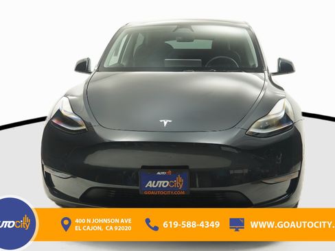 Used 2024 Tesla Model Y image 4